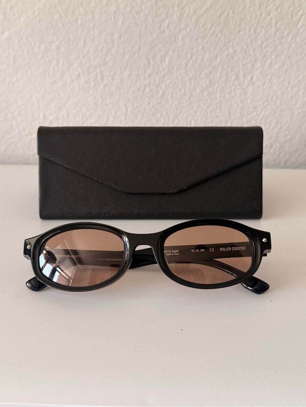 Bonnie Clyde Rollercoaster Black Oval Sunglasses with Black Case